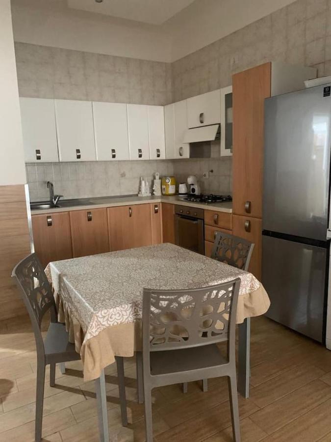 Monohouseinbari Appartement Buitenkant foto
