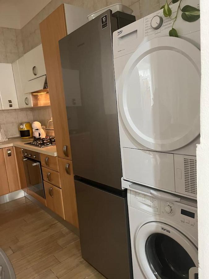 Monohouseinbari Appartement Buitenkant foto